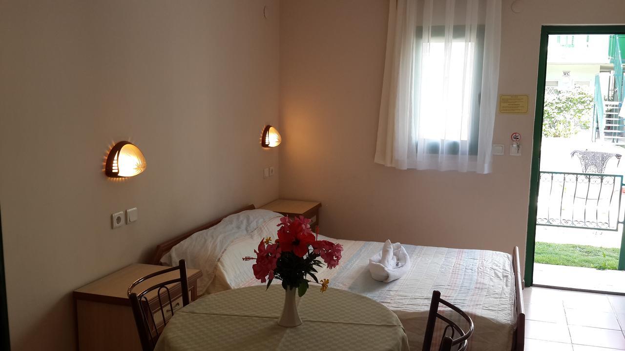 Avlu Apartments 1 İçmeler Zimmer foto